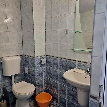 Complex Astra فندق